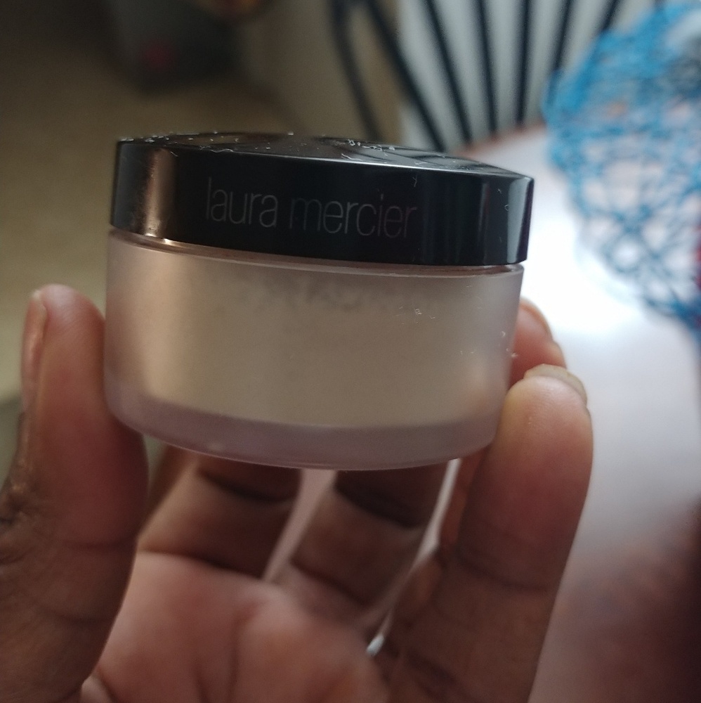 RESERVED - Mini Laura Mercier Translucent Powder